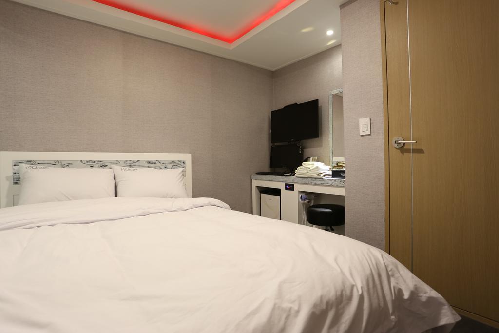 Myeongdong Top Hotel Сеул Номер фото